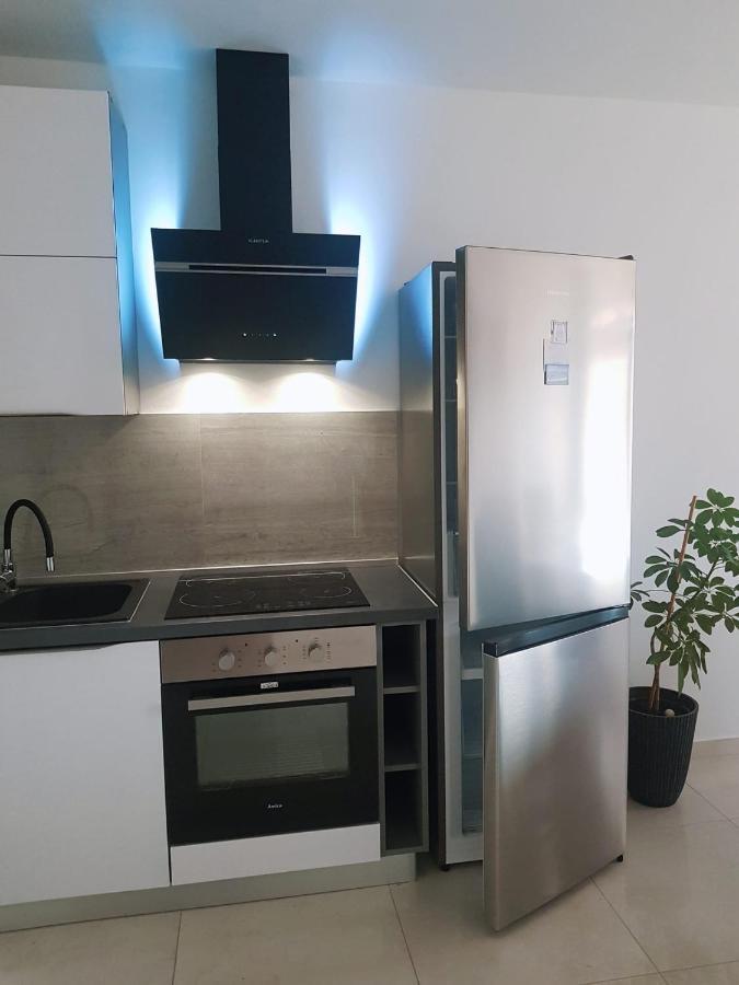 Apartman Tessa Vela Luka Exterior photo